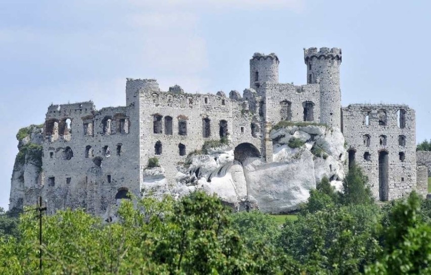 Zamek w Ogrodzieńcu, jak głosi legenda, nawiedza wielki...