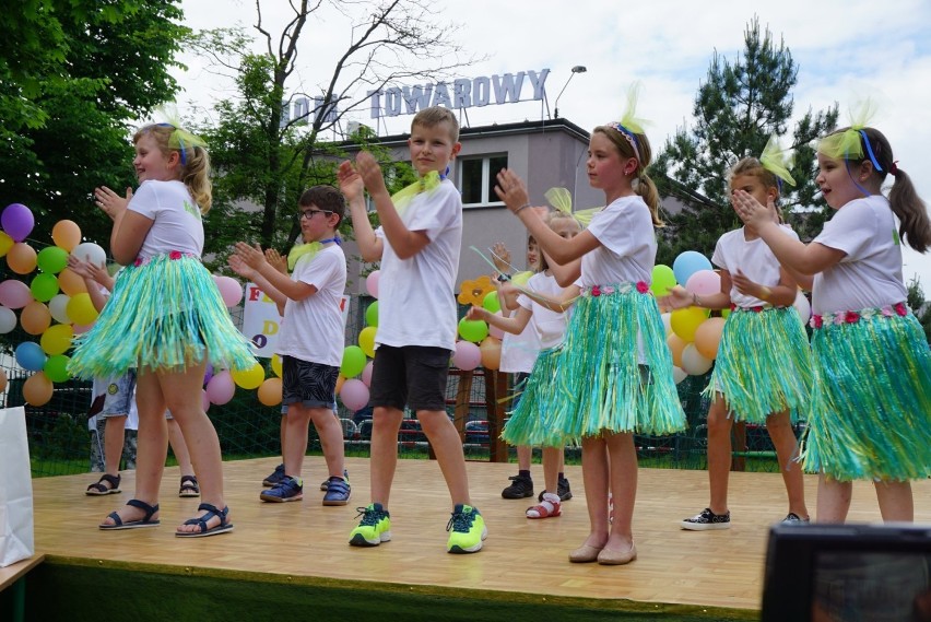 Festyn Rodzinny w Szkole Podstawowej Nr 2 w Kłobucku ZDJĘCIA