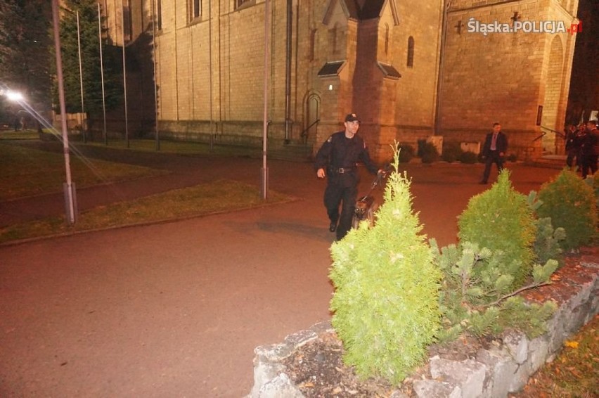 Policjanci zabezpieczali wizytę Andrzeja Dudy. Zatrzymano podejrzanego [ZDJĘCIA, WIDEO]