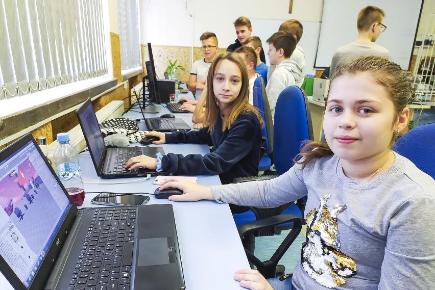 Młodzież z Zagórza wspólnie tworzyła własną grę komputerową