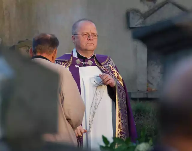 Po 15 latach posługi w Tarnowie z parafią Matki Bożej Szaplerznej na Burku żegna się ks. Stanisław Morańda