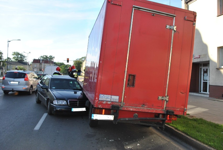 Wypadek przed Urzędem Miasta i Gminy w Szamotułach