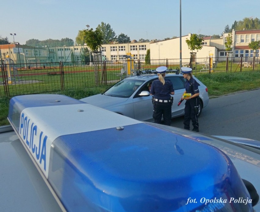 Policjanci z Opola prowadzą profilaktyczne akcje pod...