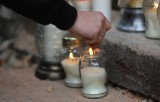 Policja wciąż szuka sprawcy tragicznego wypadku w Gorzowie. Mieszkańcy od rana przynoszą znicze 