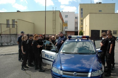 Gostyń: Uczniowie odwiedzili gostyńskich policjantów [ZDJĘCIA]