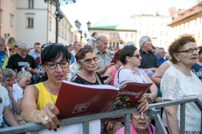 Majówka 2019. W Krakowie lekcja śpiewania, tym razem z biciem rekordu