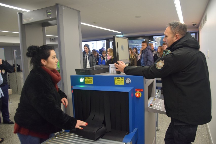 ZS 1 im. Gustawa Morcinka z Tychów w Warszawie