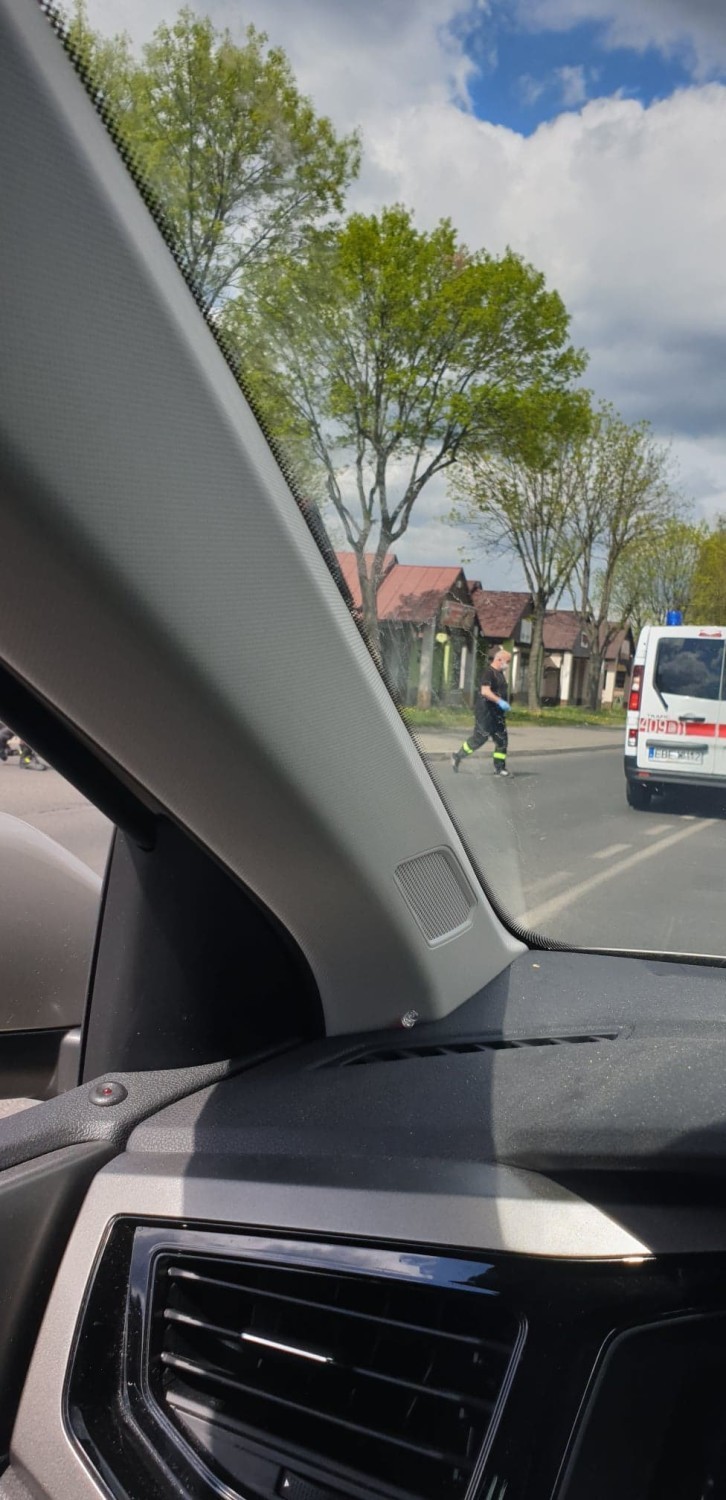 Nietypowa akcja strażaków na samym środku ulicy Wojska Polskiego [ZDJĘCIA]