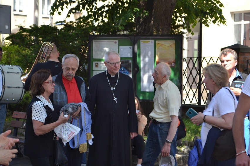 Odpust Trójcy Świętej w Wejherowie. Do grodu Wejhera przybyli pierwsi pielgrzymi z północnych Kaszub | ZDJĘCIA