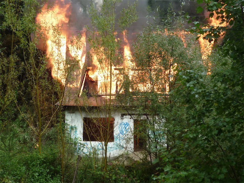 Zakopane: pożar ruiny przy Domu Turysty