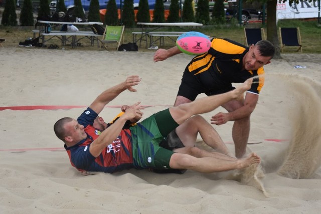 Beach Rugby 2020. Tak walczyli śremscy zawodnicy rugby