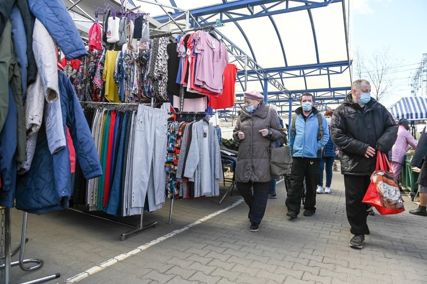 Podatek linowy czy według skali tabeli podatkowej: co...