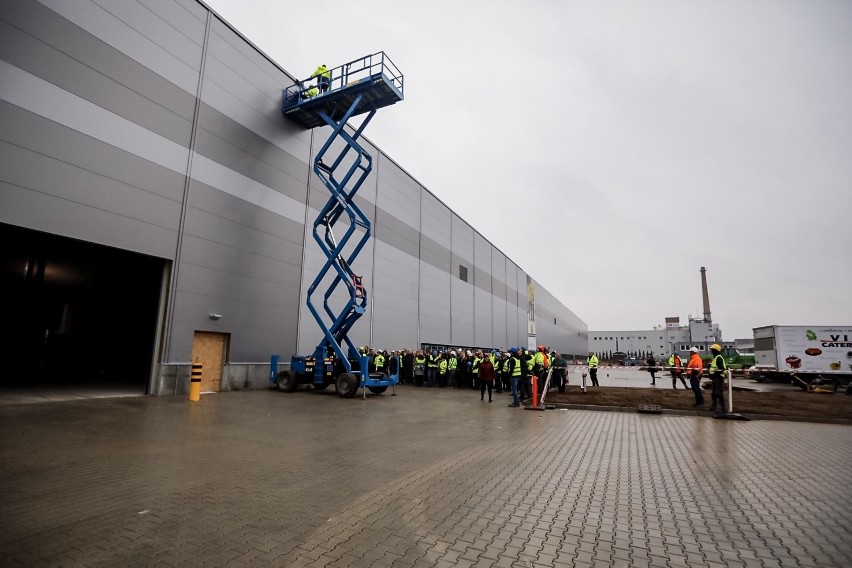 W gronie pracowników Volkswagen Poznań, przedstawicieli...