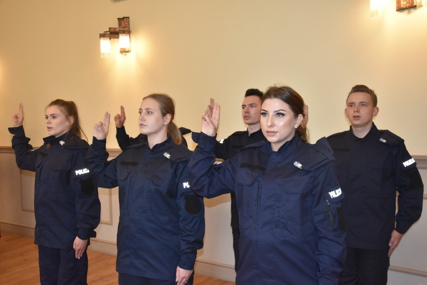 Ślubowanie policjantów w Opolu.