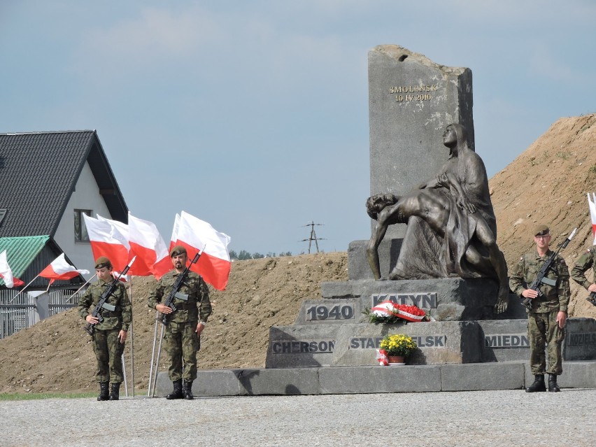 Tak wyglądały obchody święta Wojska Polskiego w Bielsku...