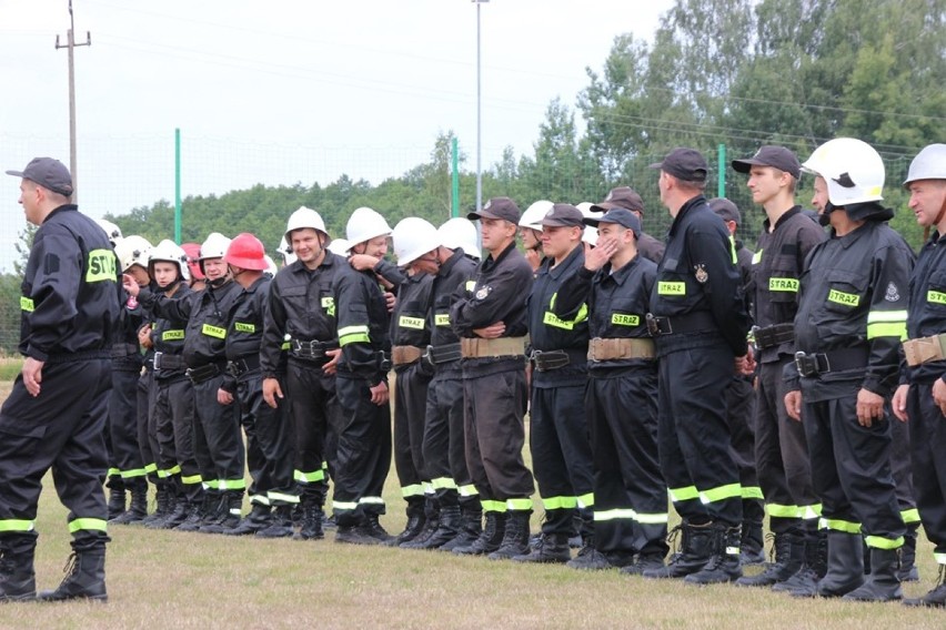 Zawody drużyn OSP z powiatu kraśnickiego. Rywalizowano w sztafecie pożarniczej i ćwiczeniach bojowych (ZDJĘCIA)