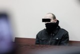 Rok bezwzględnego więzienia dla Krzysztofa M. oskarżonego o brutalne zabicie psa! 