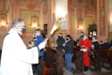 Święcenie pokarmów w parafiach w Opatowie. Deszcz pokrzyżował plany (ZDJĘCIA)