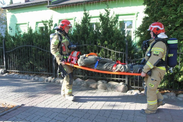 Strażacy prowadzili ćwiczenia w Przedszkolu Niepublicznym Brzdąc w Chełmnie