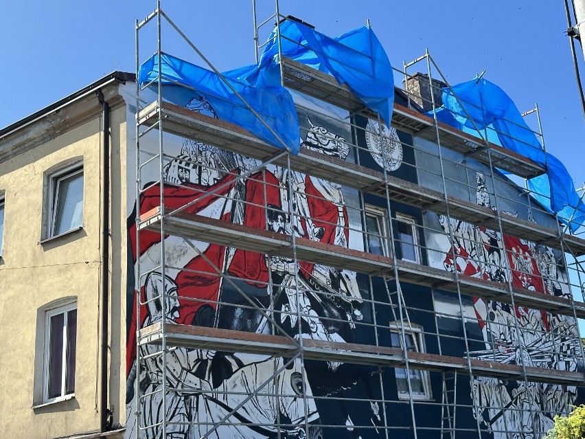 Nowy mural powstaje na Krakowskim Przedmieściu w Wieluniu 