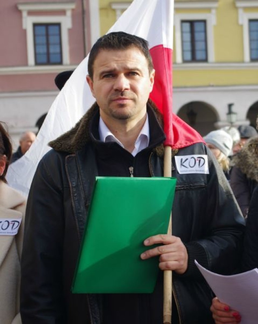 KOD Zamość: Manifestacja w obronie demokracji i Trybunału...