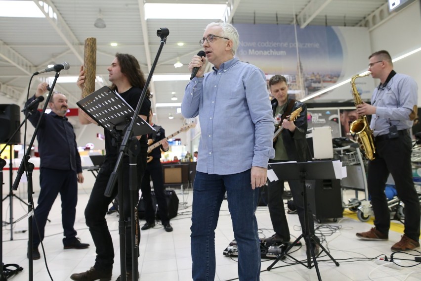 Mini koncert jazzowy na lubelskim lotnisku