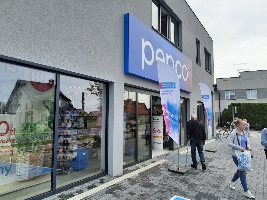 Otwarcie sklepu Pepco w Pińczowie. Tłumy ludzi i długa kolejka. Zobacz zdjęcia