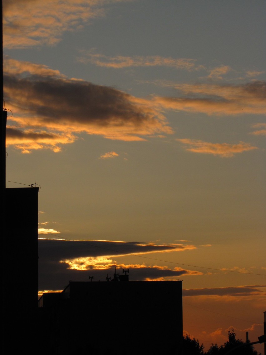 Foto Żory: Piękne niebo widziane z perspektywy osiedle Pawlikowskiego. Foto Internautki!