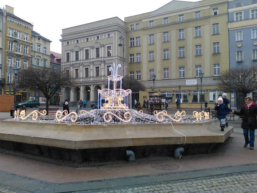 Jarmark Bożonarodzeniowy w Wałbrzychu wraca na rynek po...