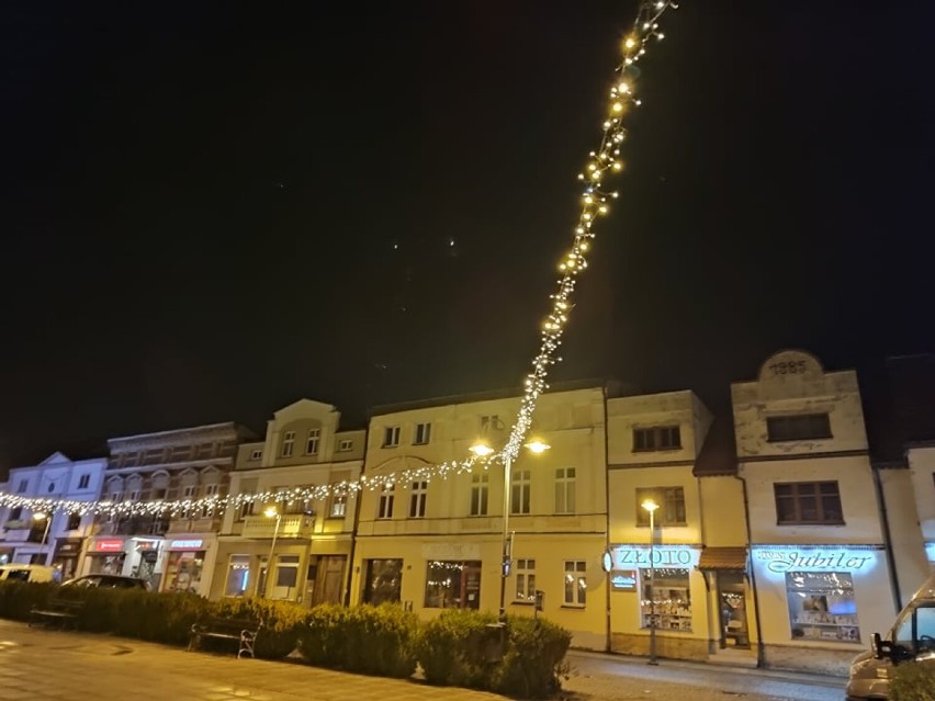 Wągrowiec. Jest magicznie, a będzie jeszcze piękniej! Iluminacje rozświetliły Rynek w Wągrowcu 