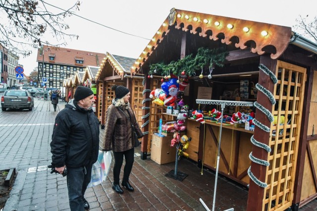 Zeszłoroczny jarmark świąteczny przy Rybim Rynku był klapą. W tym roku ma być zupełnie inaczej - mają się do tego przyczynić nowa lokalizacja, nowe atrakcje i sporo wydarzeń towarzyszących