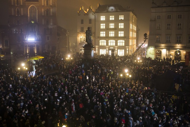 WOŚP 2016 w Krakowie. "Światełko do nieba".