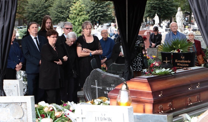 Pogrzeb Tadeusza Rauchfleisza na cmentarzu farnym w...