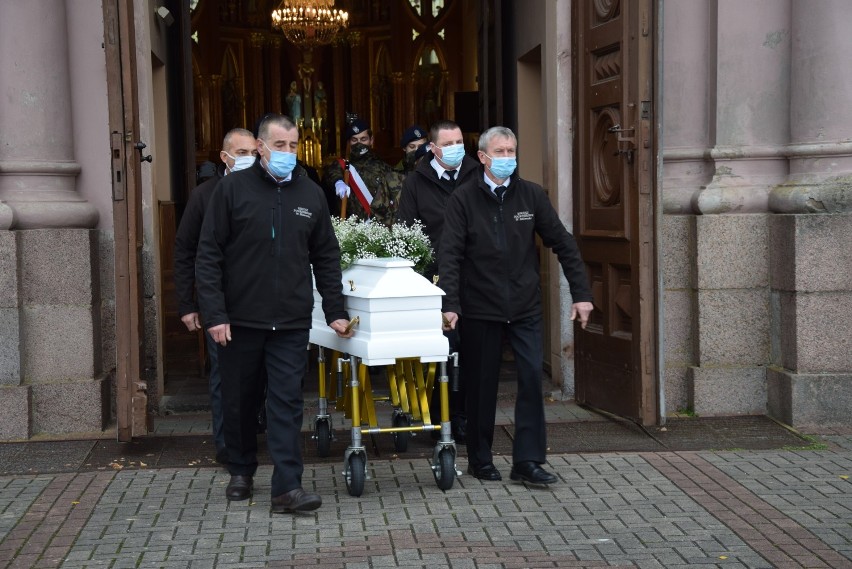 Pogrzeb 15-letniej Wiktorii z Dąbrowy Białostockiej. Licealistkę i bokserkę pożegnali najbliżsi i przyjaciele