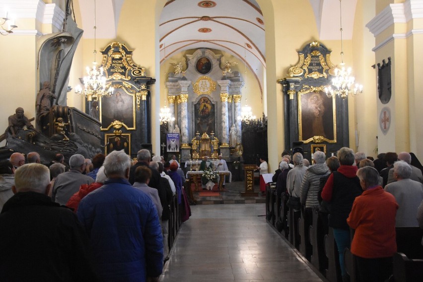 Wyjątkowy spektakl w Kościele Pofranciszkańskim w Śremie. Zespół Muzyki Sakralnej Lumen zaprezentował oratorium