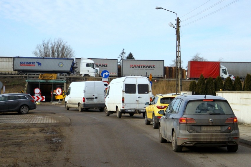 Zderzenie na autostradzie A1 w Piotrkowie