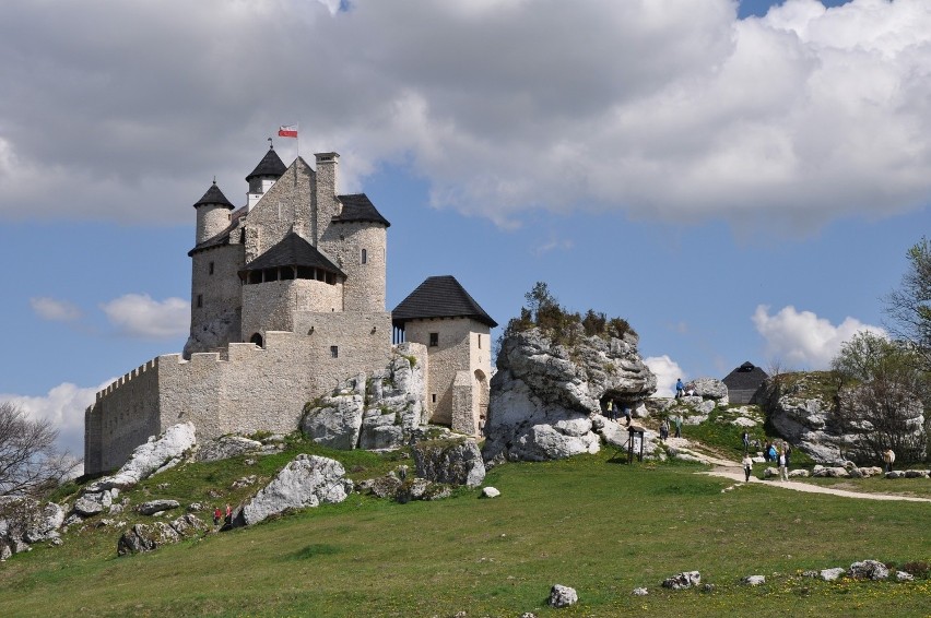 Nawiedzony zamek w Bobolicach leży w Jurze...