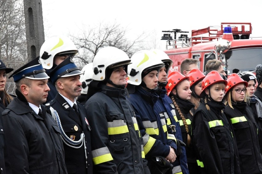 Strażacy ochotnicy z Miłkowic mają nowy wóz bojowy [ZDJĘCIA]