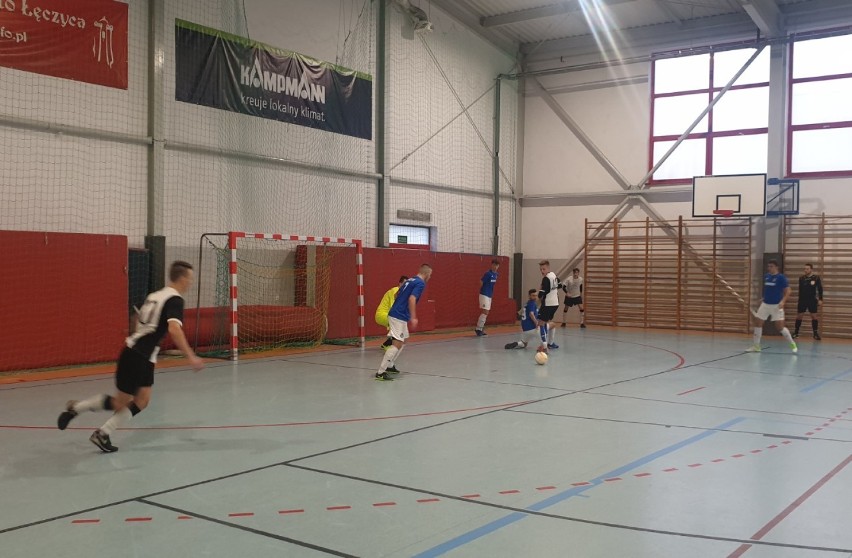 Turniej eliminacyjny Młodzieżowych Mistrzostw Polski U-18 w Futsalu w Łęczycy [ZDJĘCIA] 