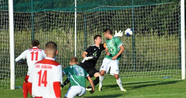 LKS Rajsko - LKS Gorzów 1:3. Na zdjęciu; Dominik Nędza (nr 11) zdobywa trzecią bramkę dla gorzowian