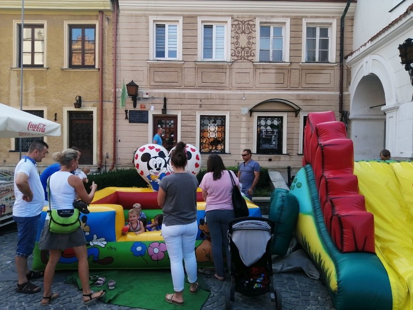 Pożegnanie Wakacji na Rynku Starego Miasta w Sandomierzu z licznymi atrakcjami i zespołem Łąki Łan