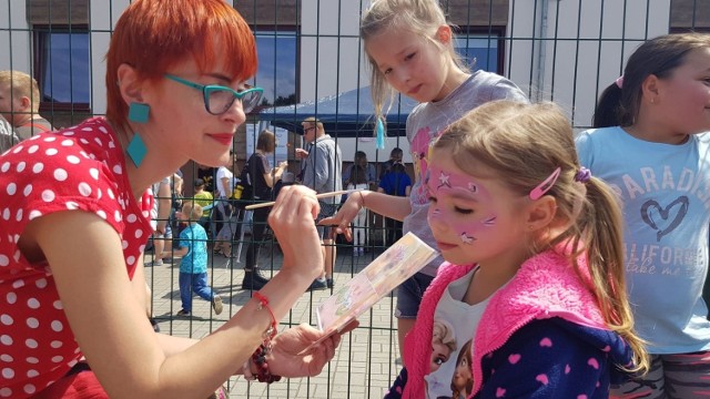 Festyn Parafialno-Osiedlowy na ul. Prostej odbył się już po raz drugi. Zbierano pieniądze dla podopiecznych hospicjum.