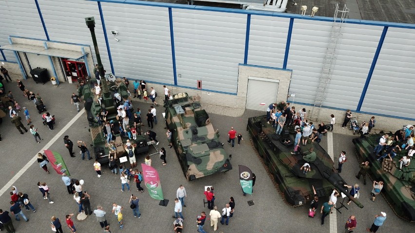 Tysiące zwiedzających podczas Dnia Otwartego w Targach Kielce. Byłeś? Zobacz się na zdjęciach