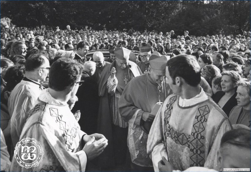 5 września 1971 r. - uroczystość koronacji obrazu przez kardynałów Wyszyńskiego i Wojtyłę