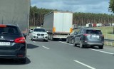 BMW gnał pod prąd korytarzem życia pod Międzyrzeczem. Ustalono jego dane. Odpowie przed sądem