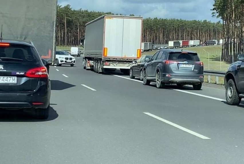 BMW gnało pod prąd korytarzem życia który utworzono dla...