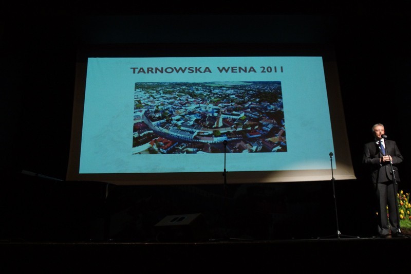 Wręczono nagrody &quot;Ambasadora Tarnowa&quot; i &quot;Weny&quot; dla dziennikarzy