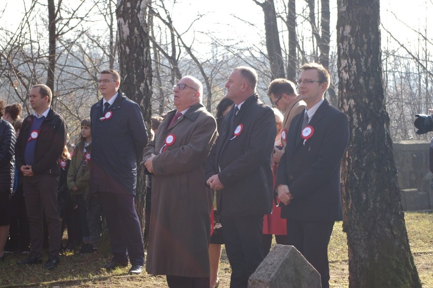 Zagórzany. Msza święta na wojennym cmentarzu na 100 urodziny Niepodległej