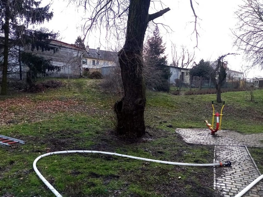 Pożar w Lubrańcu. Akcja strażaków trwała dwa dni [zdjęcia]