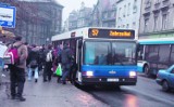 Pasażerowie narzekają na stan pojadów i spóźnienia autobusów linii 57